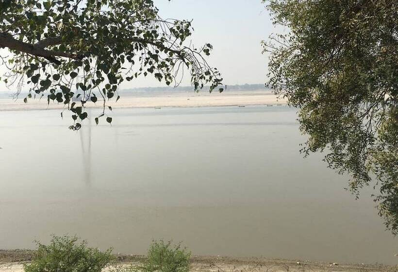 هتل Kumbh Luxury Tents