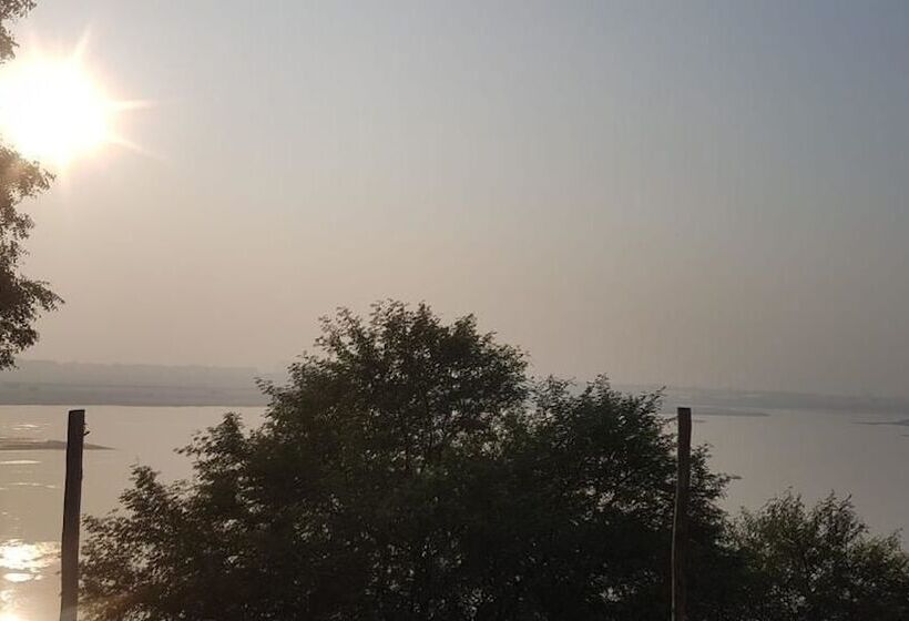 هتل Kumbh Luxury Tents