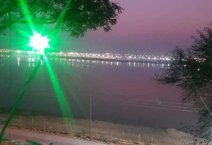 هتل Kumbh Luxury Tents