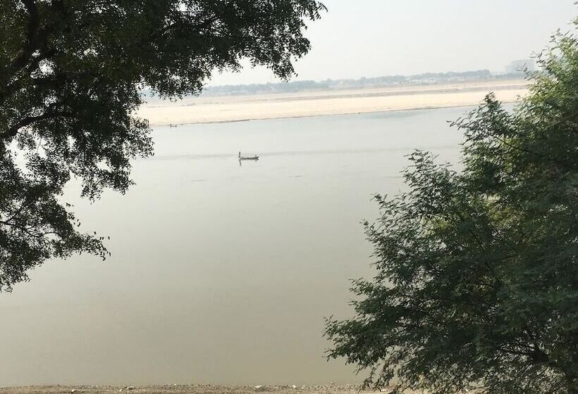 هتل Kumbh Luxury Tents