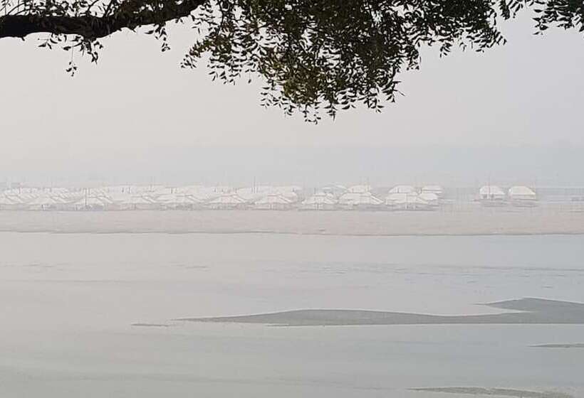 هتل Kumbh Luxury Tents