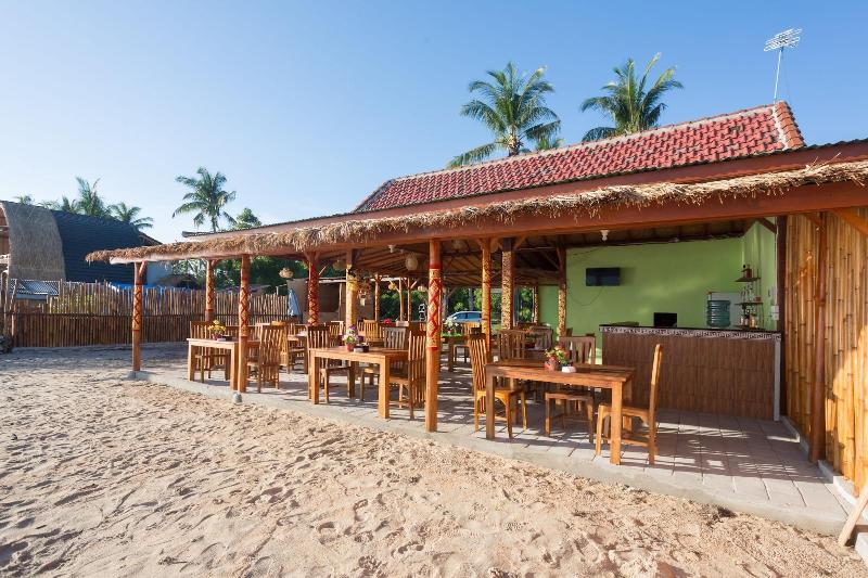 فندق Road Beach Premier