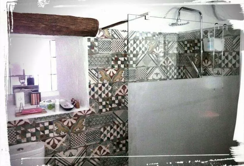 Cueva Romana, Adults Only Cave House