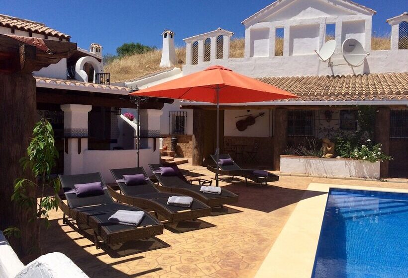 Cueva Romana, Adults Only Cave House