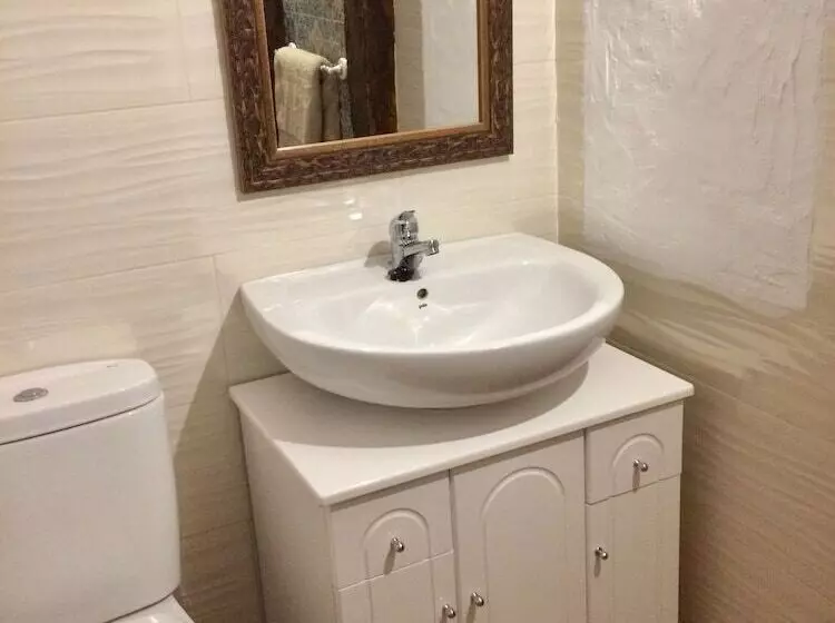 Cueva Romana, Adults Only Cave House