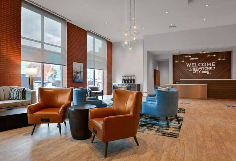 酒店 Hampton Inn Salem Boston