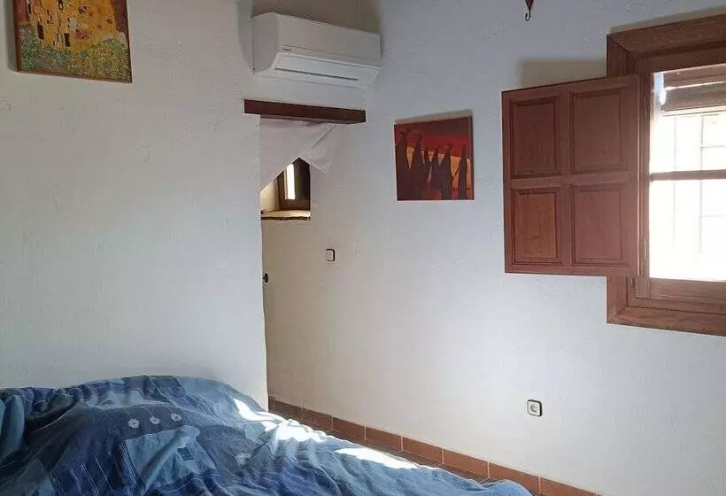 Lovely Cottage In Alcaucín Near Sierra Tejeda Natural Park