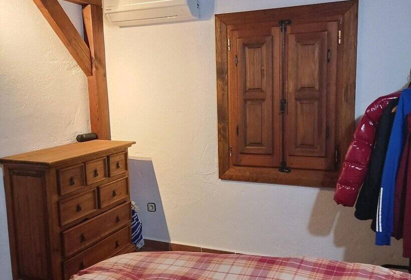 Lovely Cottage In Alcaucín Near Sierra Tejeda Natural Park