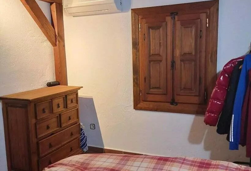 Lovely Cottage In Alcaucín Near Sierra Tejeda Natural Park