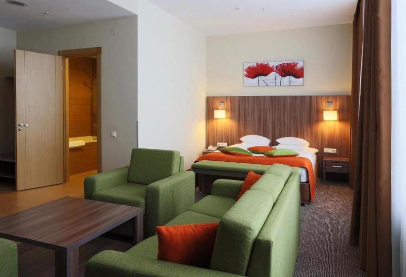 בית מלון כפרי Arena Spa