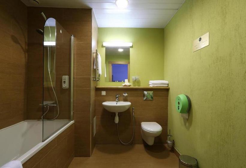 בית מלון כפרי Arena Spa