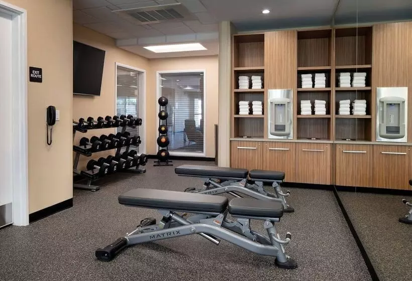 ホテル Towneplace Suites Fresno Clovis