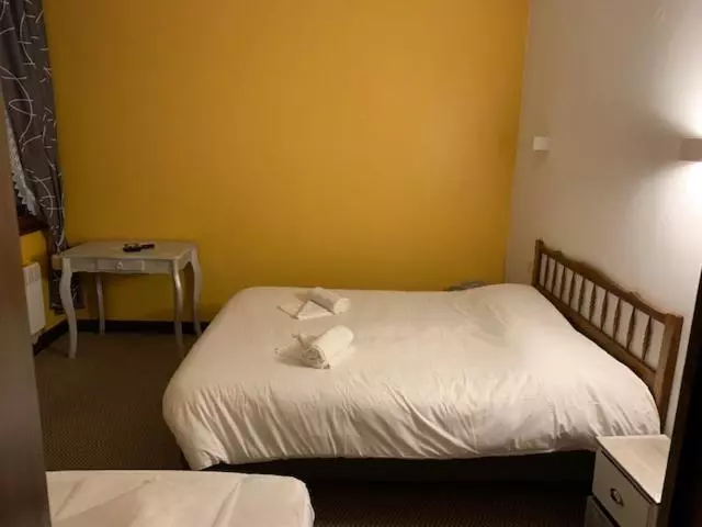 Kinoux’s Hotel Restaurant