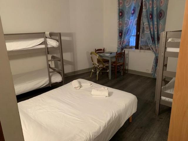 Kinoux’s Hotel Restaurant