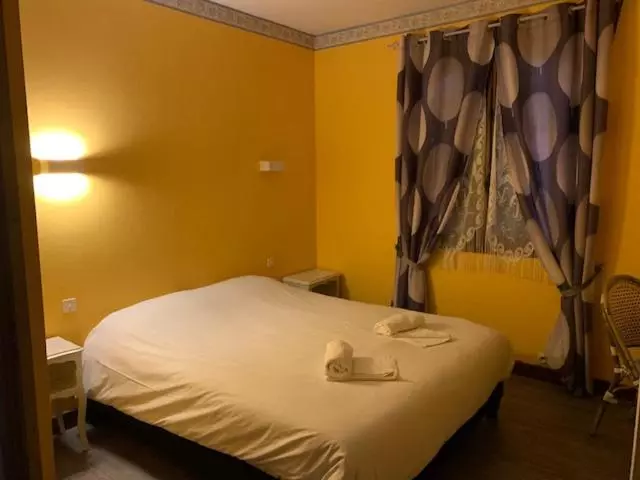 Kinoux’s Hotel Restaurant