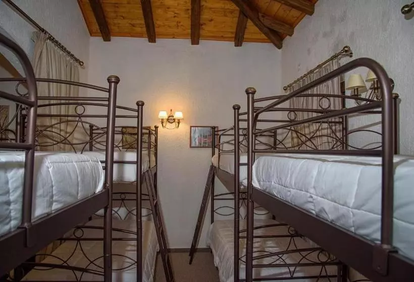 Majatalo Omalia Village