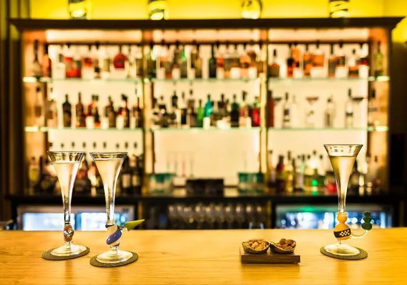 Abbey Hotel Bath, A Tribute Portfolio