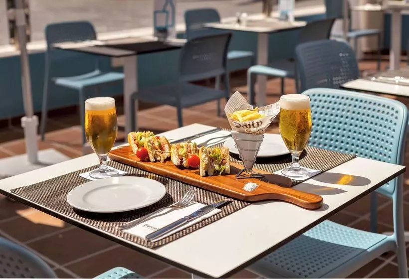 فندق Barcelo Corralejo Sands