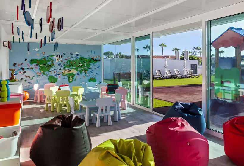 فندق Barcelo Corralejo Sands