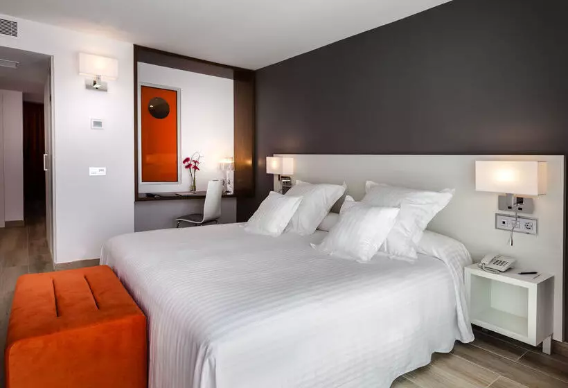 فندق Barcelo Corralejo Sands