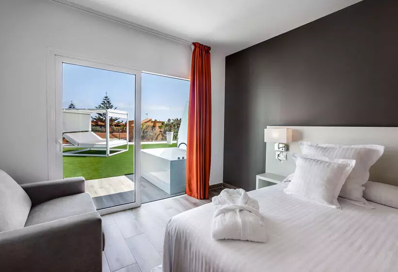 فندق Barcelo Corralejo Sands