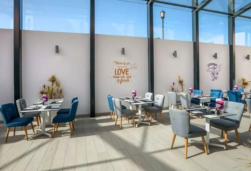 فندق Barcelo Corralejo Sands