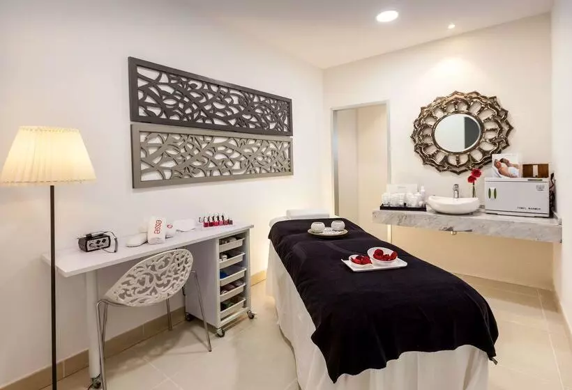 فندق Barcelo Corralejo Sands