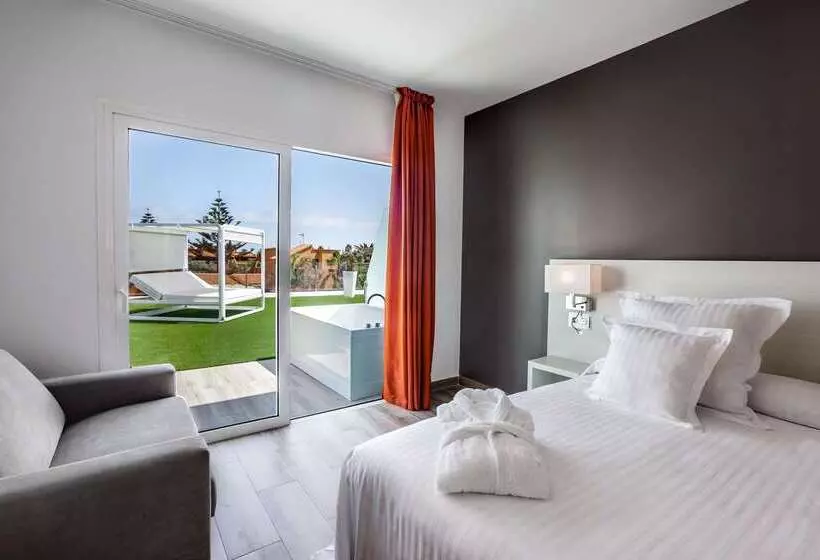 فندق Barcelo Corralejo Sands