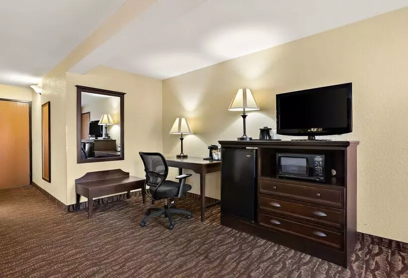 هتل Best Western Center Pointe Inn