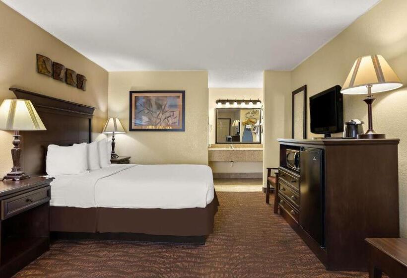 בית מלון כפרי Best Western Center Pointe Inn