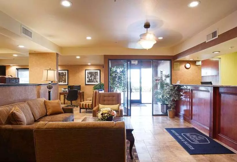 Отель Best Western Exeter Inn & Suites