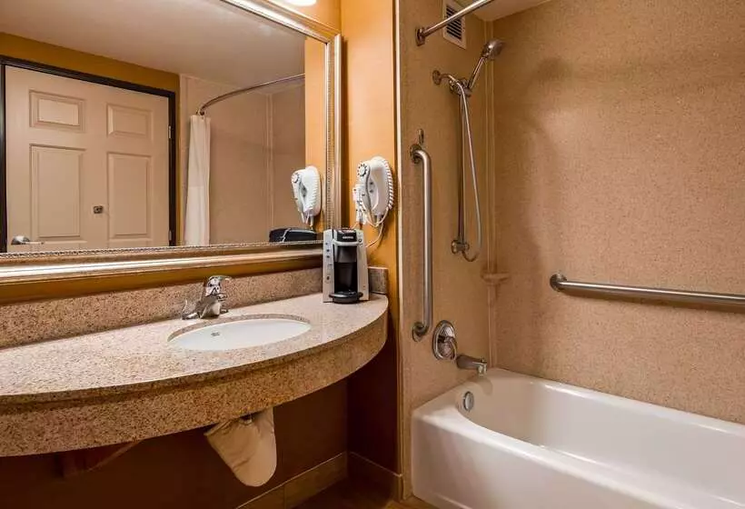 Отель Best Western Exeter Inn & Suites