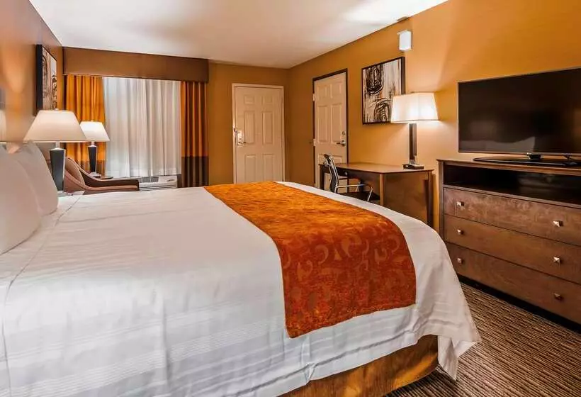 Отель Best Western Exeter Inn & Suites