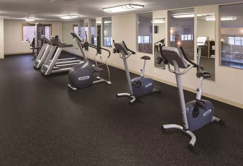 בית מלון כפרי Best Western Ramkota