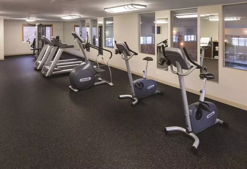 בית מלון כפרי Best Western Ramkota