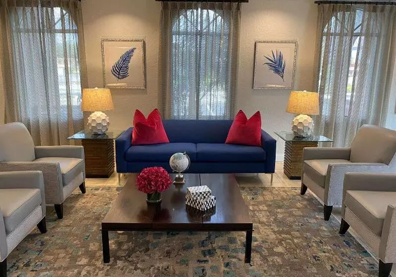 هتل Best Western Tampa