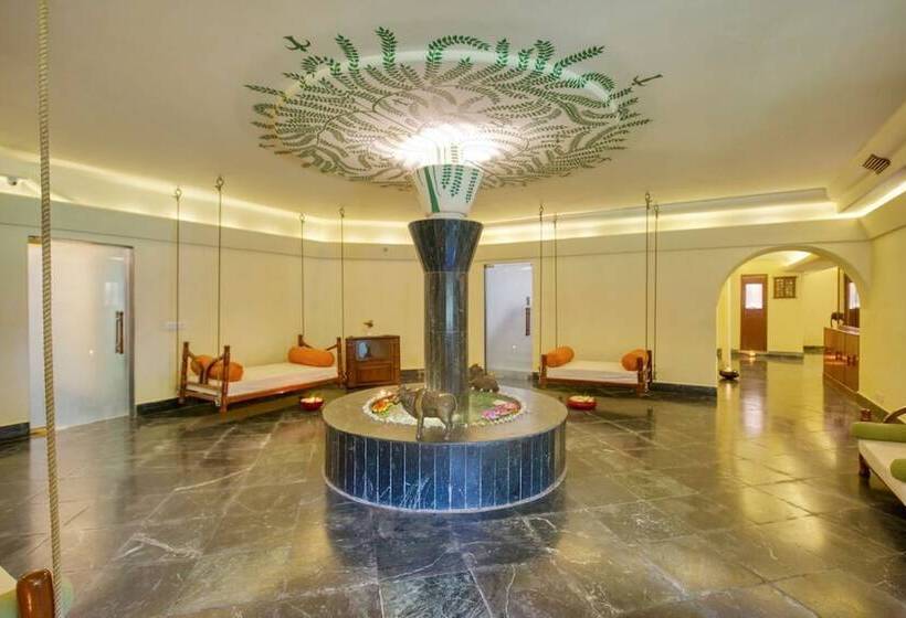 هتل Clarks Khajuraho