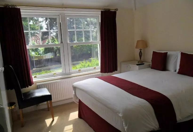 酒店 Cumberland House Gatwick B & B