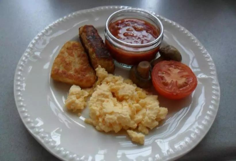 酒店 Cumberland House Gatwick B & B