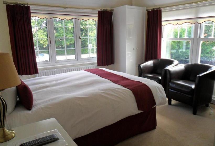 Hotel Cumberland House Gatwick B & B