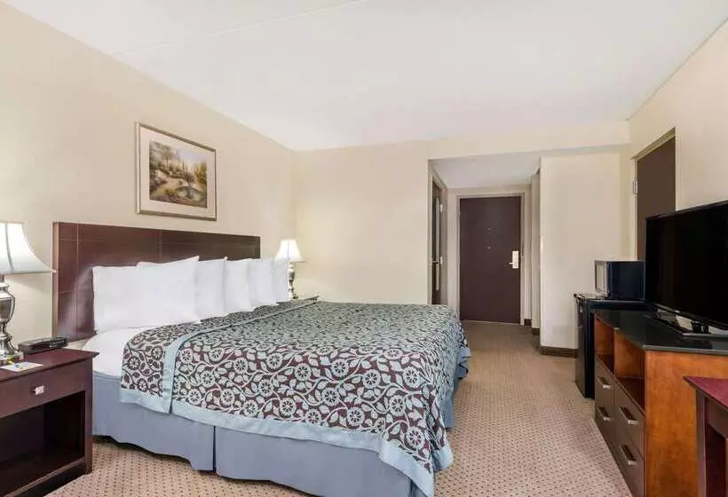 Hotelli Days Inn By Wyndham Indianapolis Northeast