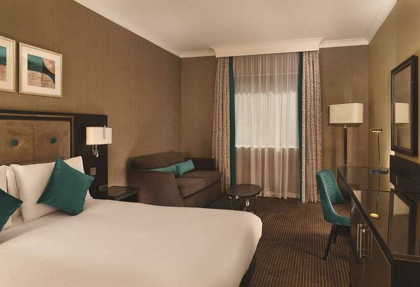 Doubletree By Hilton Hotel Woking