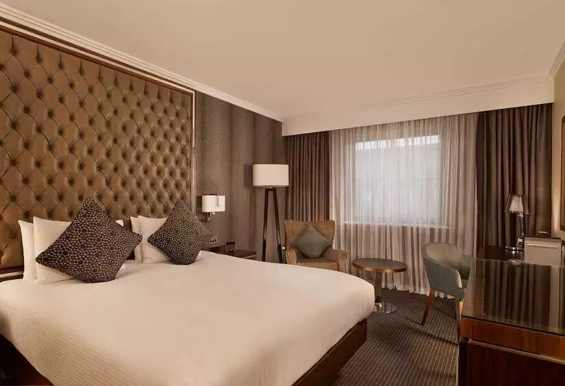 Doubletree By Hilton Hotel Woking