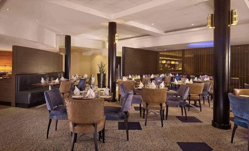 Doubletree By Hilton Hotel Woking