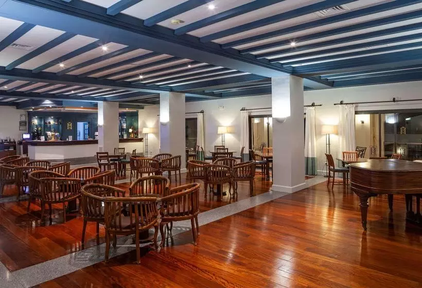 Отель Duque De Najera