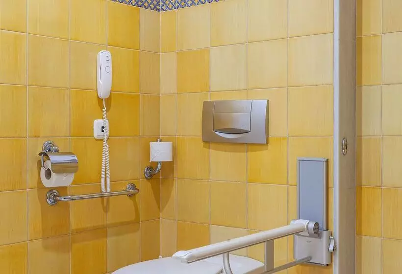 Отель Duque De Najera