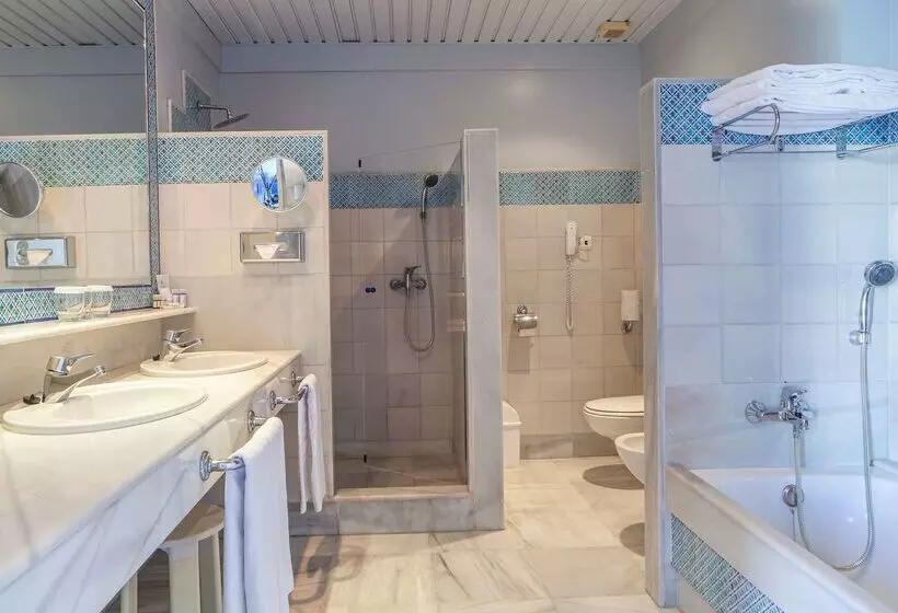 Отель Duque De Najera