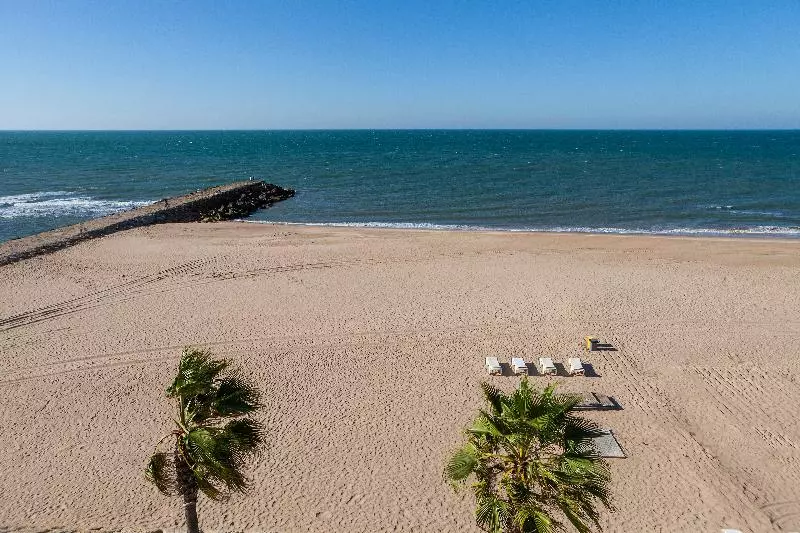 Отель Duque De Najera