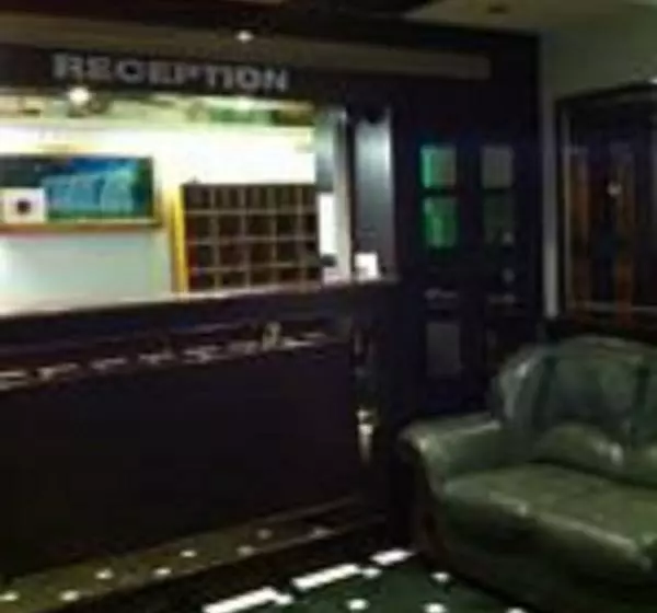 酒店 The Gatwick White House