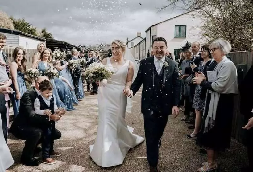 בית מלון כפרי Gwesty R Emlyn